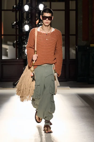 Look 29